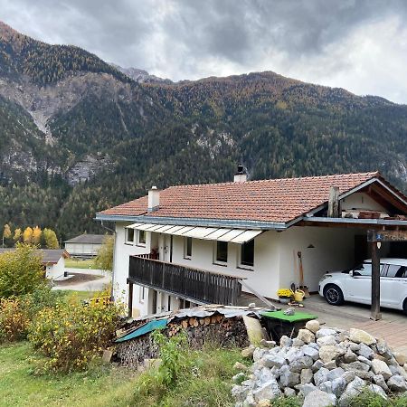 Ferienwohnung Im Herzen Graubuendens Surava Exteriér fotografie